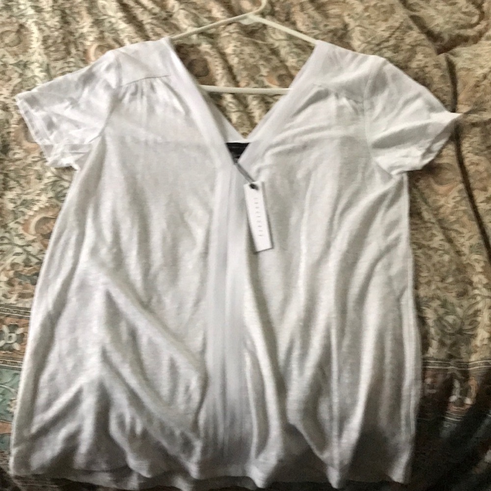 Sanctuary Double V White T-shirt